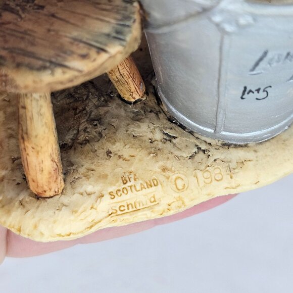 1984 Lowell Davis BFA Schmid Figurine Barn Cats Drinking Milk From Bucket - Picture 7 of 8